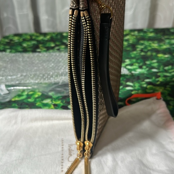 India Hicks Moonlight Metallic Gold Black Leather Clutch Wristlet NEW - Picture 9 of 16